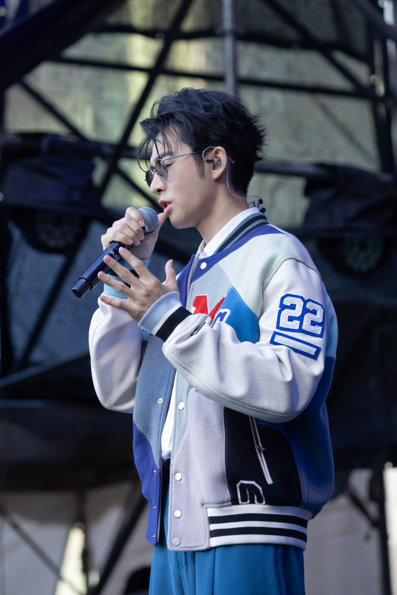 蕭子墨在台北首唱新歌。（植光土壤音創）