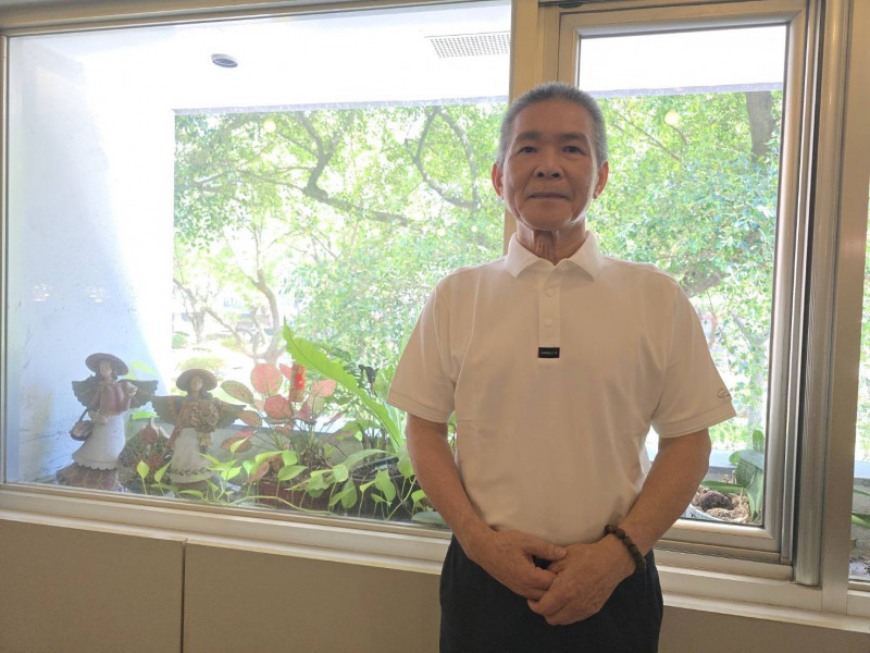 彭繼祖是很多藝人的氣功、國學老師。（記者胡如虹攝）