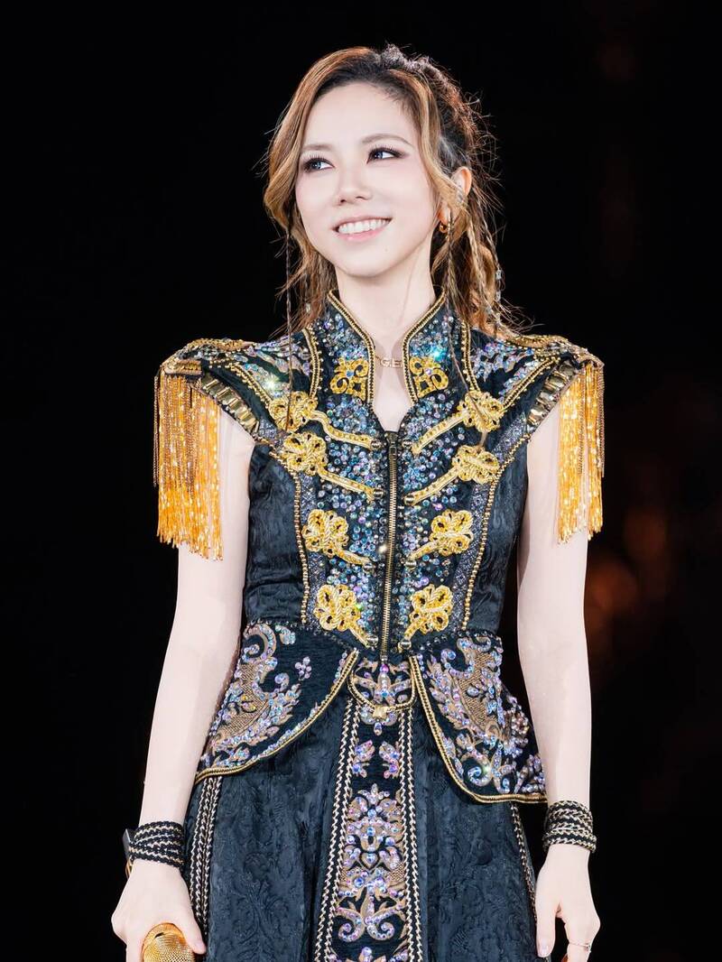 鄧紫棋的《啟示錄》只是出現在初選海選名單，並非真正獲得銀河獎。（翻攝自IG）