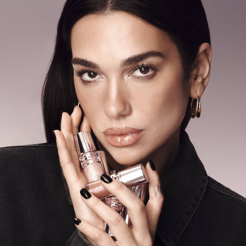 杜娃黎波是YSL Beauty的繆思女神，成為許多粉絲效仿對象。（翻攝自IG）