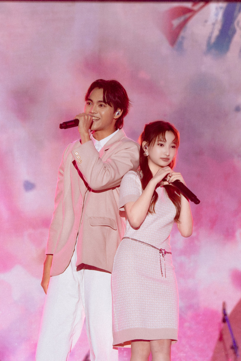 兄妹唱跳組合Ivan &amp; Anita透露登台前都非常緊張。（滾石唱片提供）