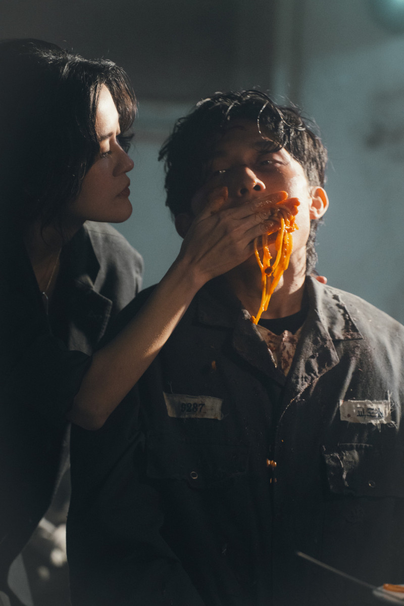 士捷與聿安飆戲。（何樂音樂提供）