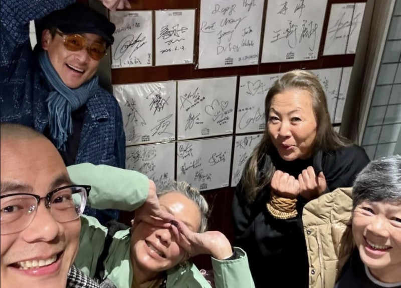 江宏恩（左上）合體名廚親弟江振誠（左下）。（翻攝自IG）