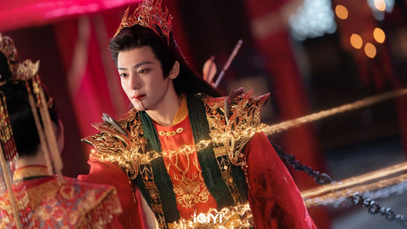 侯明昊在《逍遙》於大婚之日遭譚松韻竟持刀刺殺血濺喜堂。（iQIYI愛奇藝國際站提供）