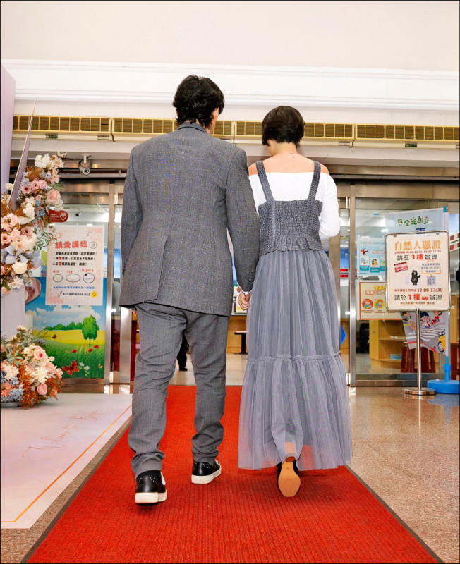 蕭煌奇宣布登記結婚，老婆是圈外人。（華納音樂提供）