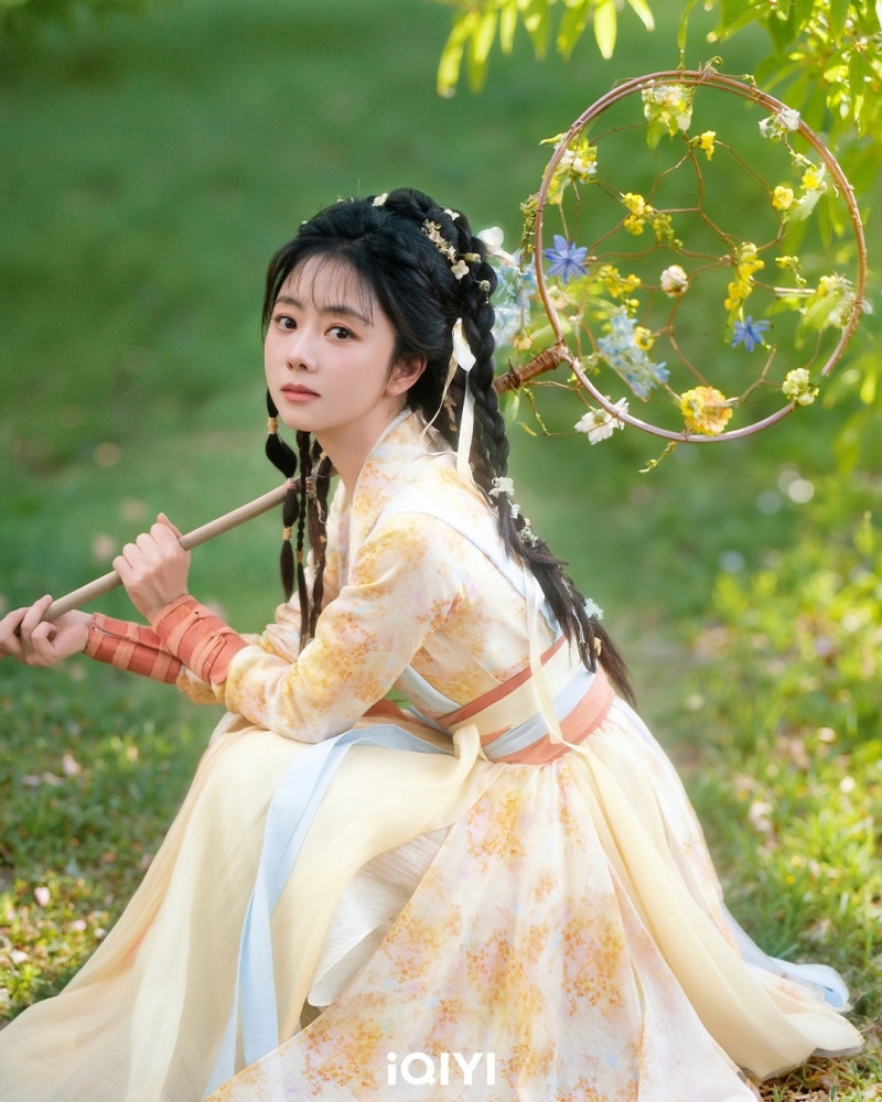 譚松韻在《逍遙》飾演人族少女「肖瑤」。（iQIYI愛奇藝國際站提供）