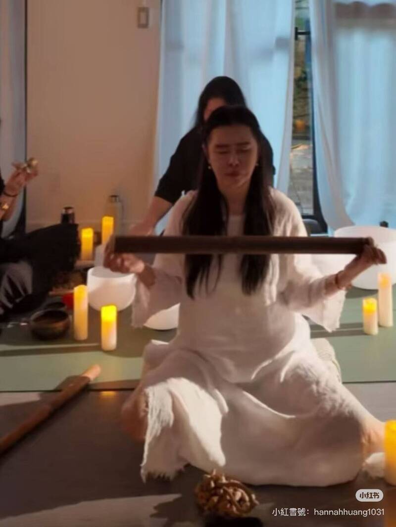 曾經紅極一時的玉女明星王祖賢近年沉迷身心靈成長。（翻攝自小紅書）