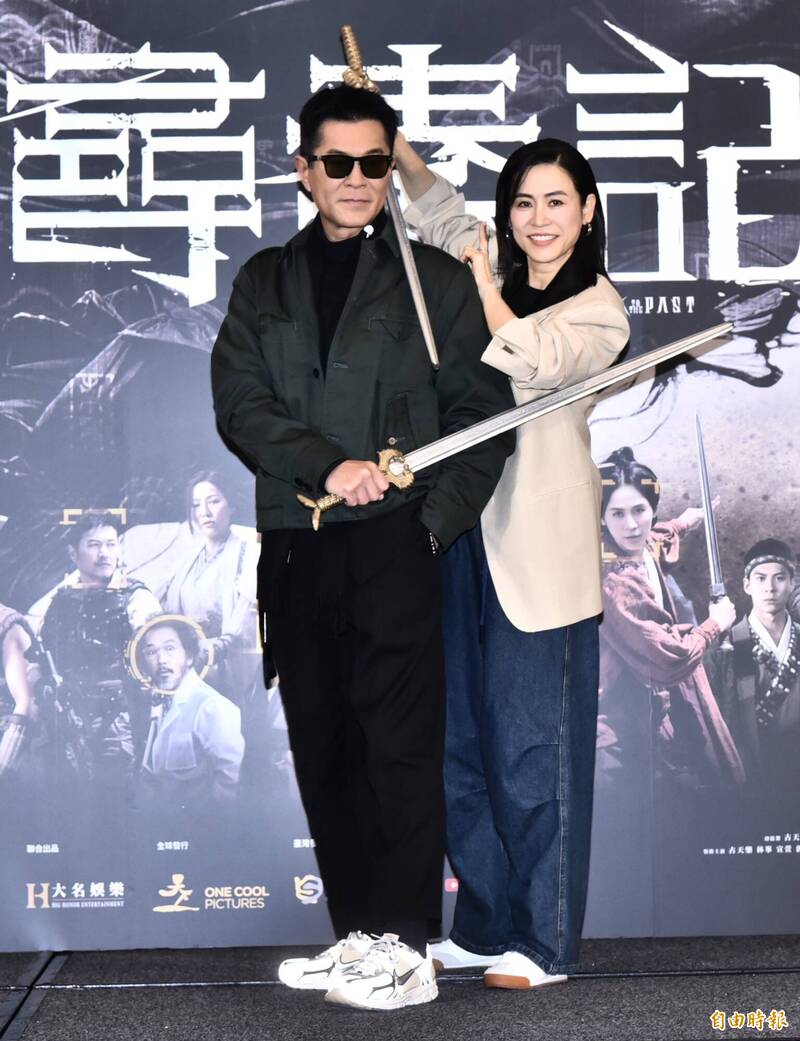 古天樂（左）、宣萱一同出席記者會。（記者陳奕全攝）