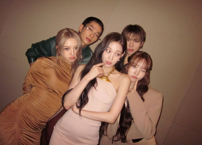 ALLDAY PROJECT無遮掩現身中山、饒河夜市。（翻攝自IG）