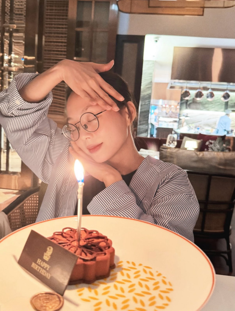 孫淑媚曬慶生照，凍齡膚況成為焦點。（翻攝自IG）