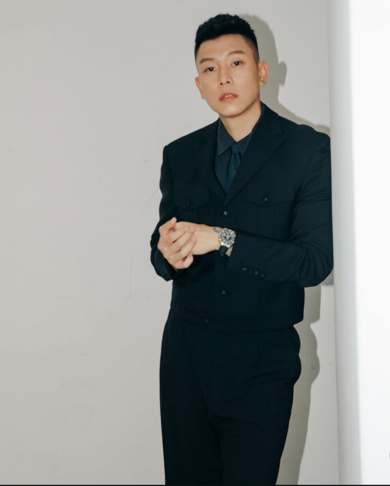 瘦子已是兩個孩子的爸爸，但仍是粉絲心中男神。（翻攝自IG）