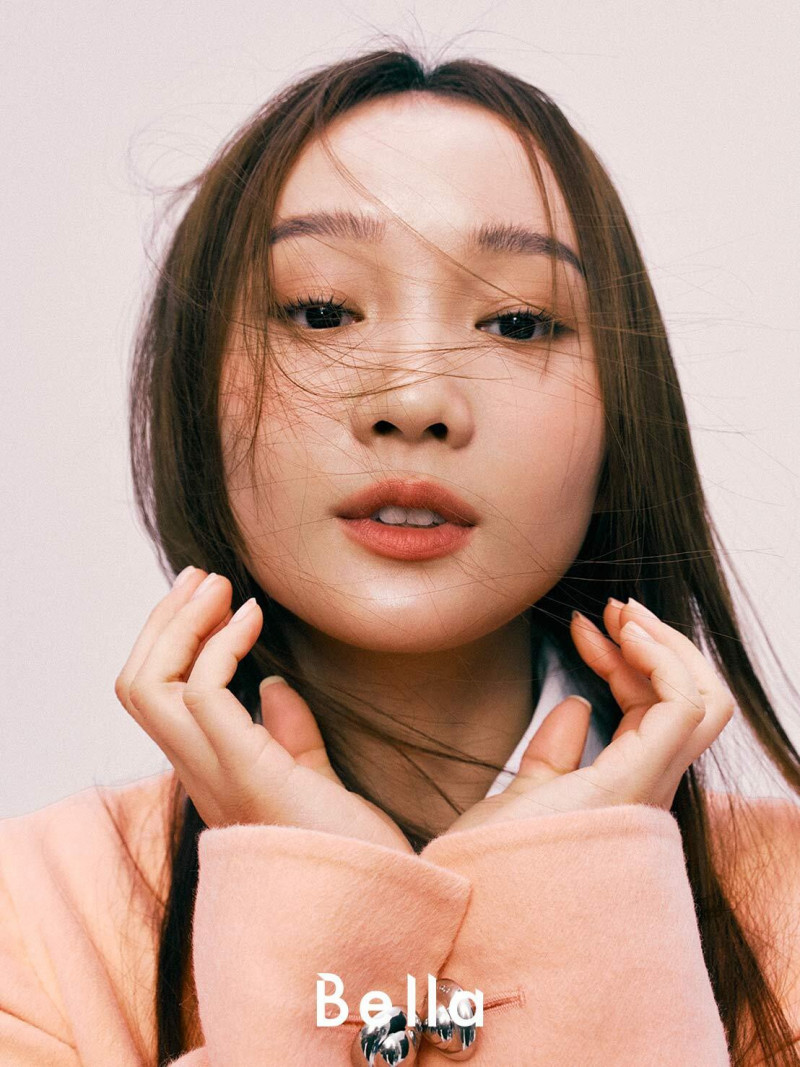 方郁婷被導演陳玉勳盛讚是「天才演員」。（《Bella儂儂》雜誌提供）