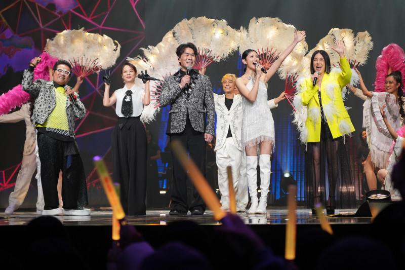 許效舜過年豪撒「6位數紅包」 苗可麗揭聚財密法