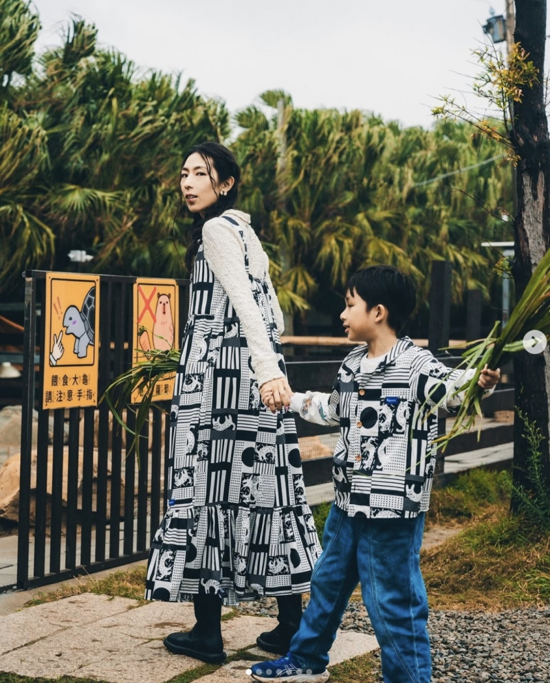 林辰唏（左）和兒子Bio都有自由不羈靈魂。（翻攝自IG）