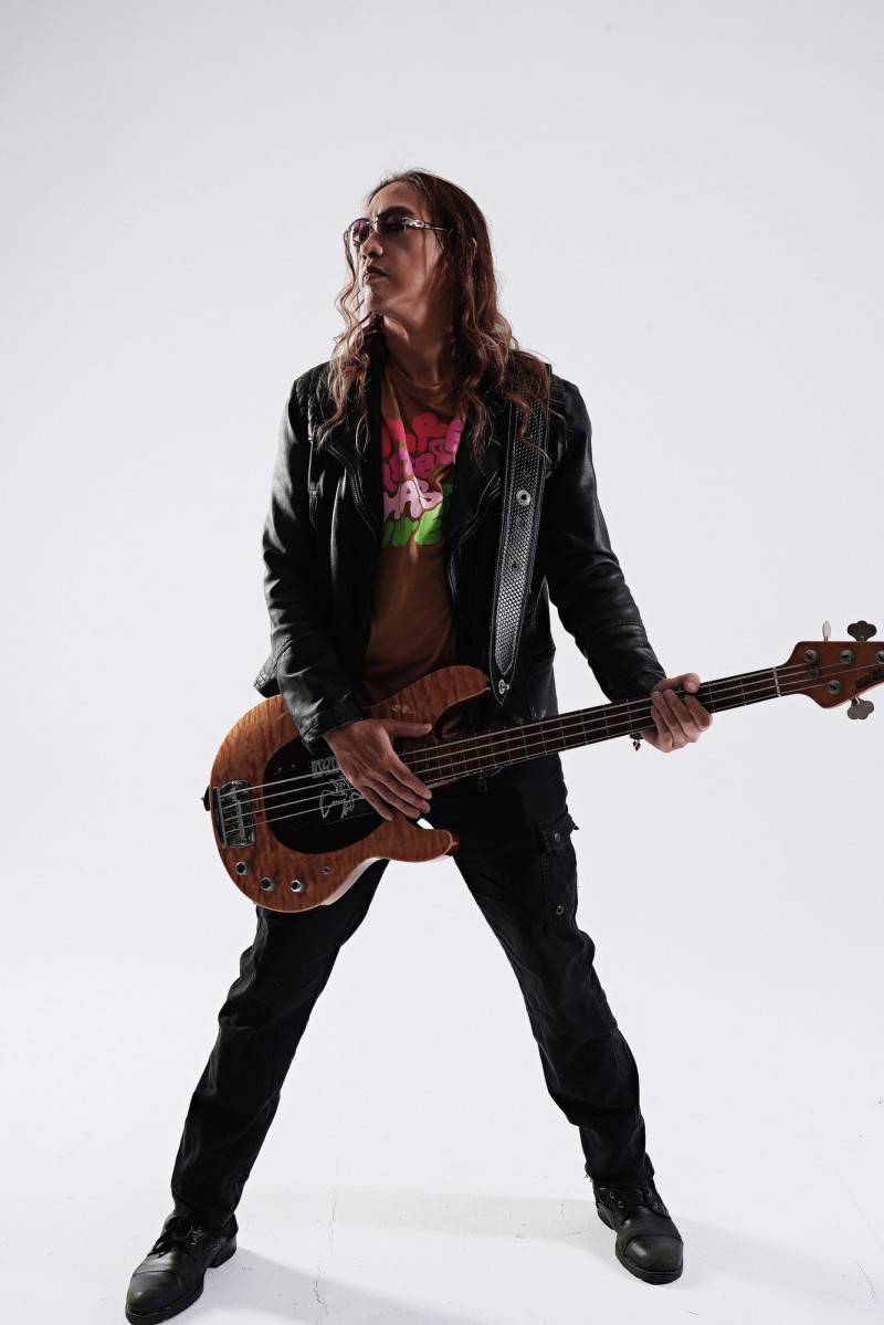 鈞董推廣台語親力親為。（獨一無二提供）