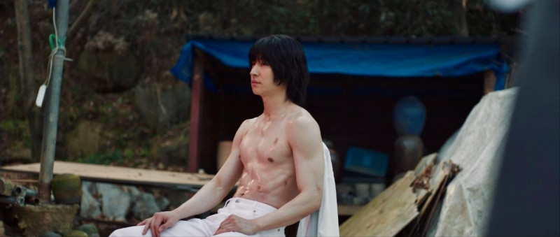 李帝勳在《模範計程車3》最後一集裸上半身。（friDay影音提供）