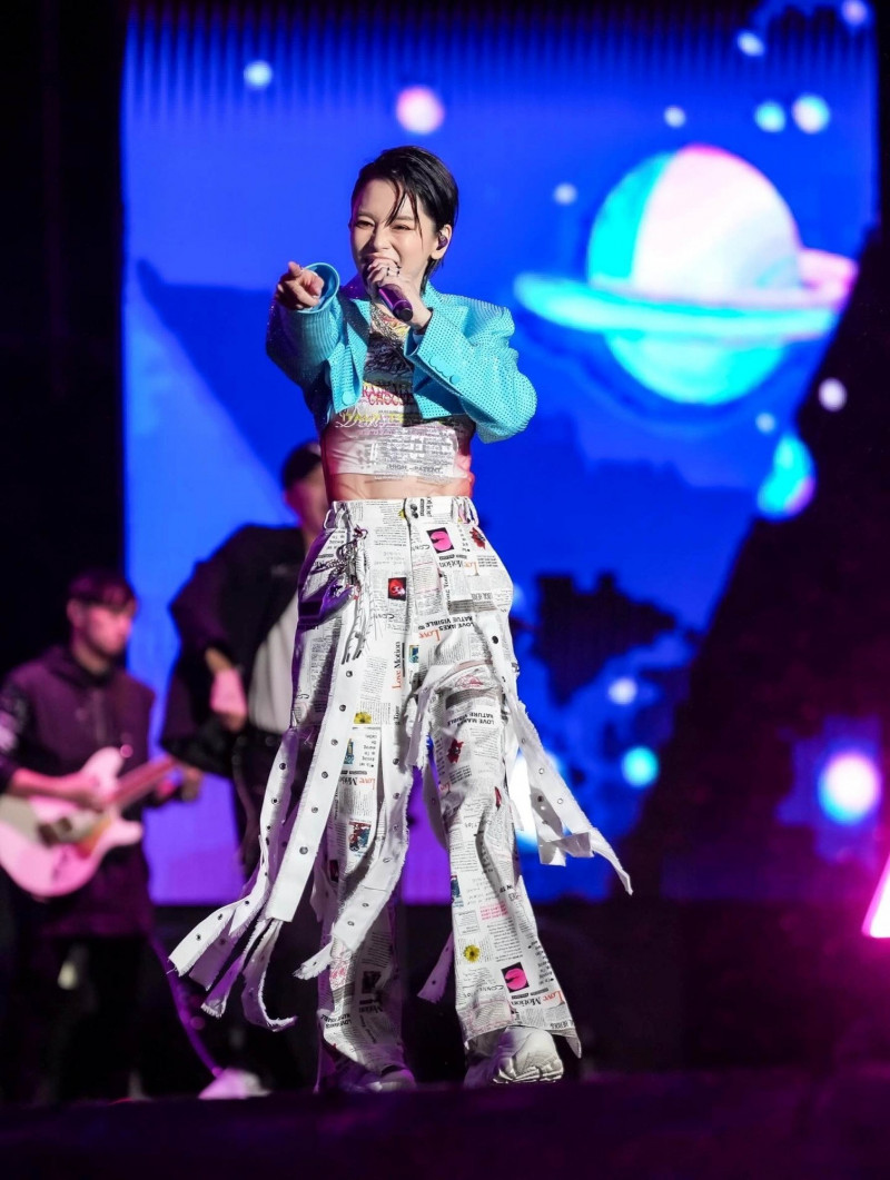 賈靜雯私服捐了！徐若瑄出手號召 還有大咖女神