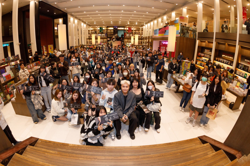 在迦納共和國離婚 在台灣菲道爾遇到神祕女子竟是暢銷歌手
