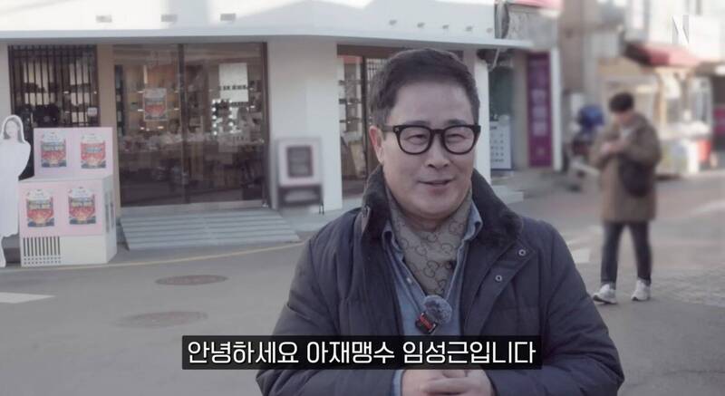 林盛根在《黑白大廚2》當中，以出菜速度快，讓觀眾驚艷。（翻攝自YouTube）