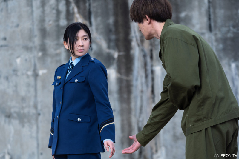 《失控的她－距離越獄還有XX天－》篠原涼子（左）和傑西展開一場賭上命運的禁忌愛情。（Hami Vieeo提供）