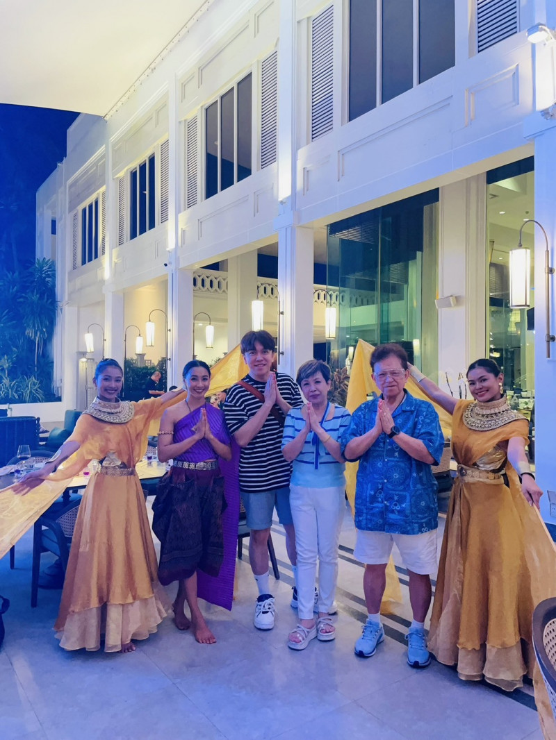 許志豪工作滿檔，趁空帶家人到曼谷出遊。（許志豪提供）