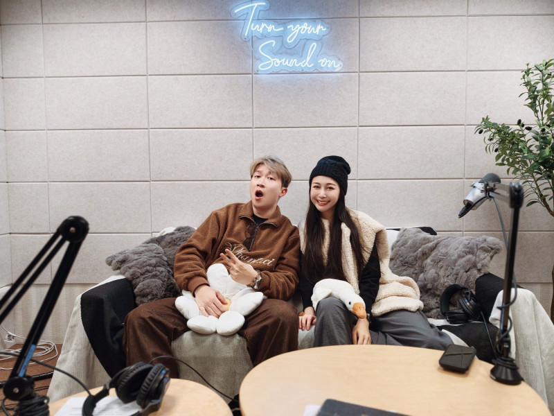 女星被封「全民女友公敵」 張立東直球問：能跟我談戀愛嗎？