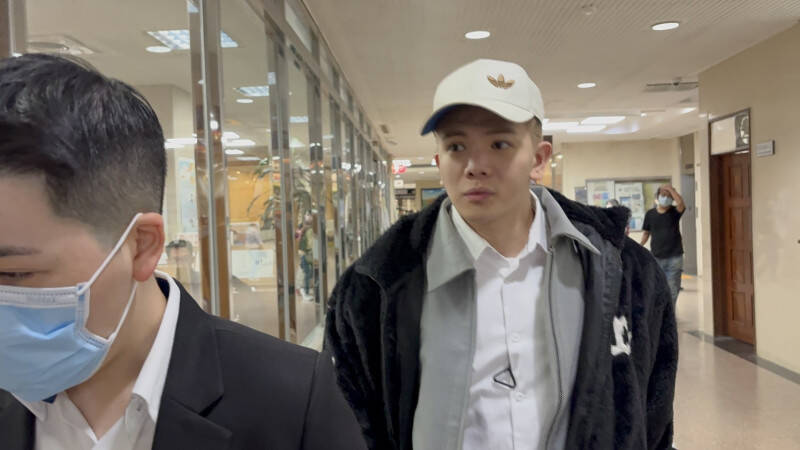 涉性侵猥褻3女還外流嘿咻影片  網紅孫生延長境管8個月