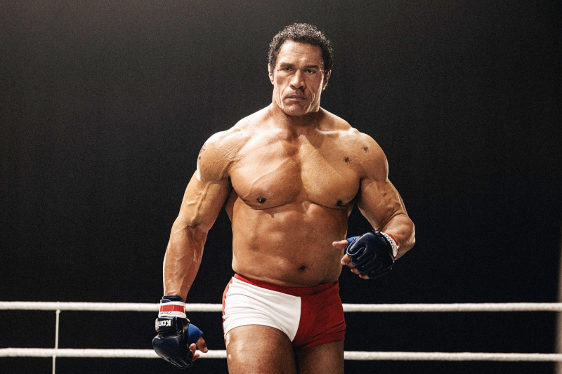 巨石強森猛增13公斤變身傳奇冠軍 本尊傻眼飆罵他一分鐘