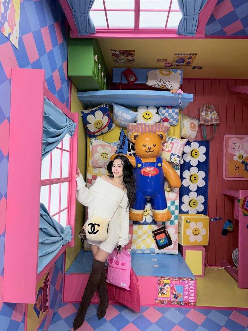 個性直來直往的王思佳怒罵「詐騙不只無恥，還要下十八層地獄」。（翻攝自臉書）