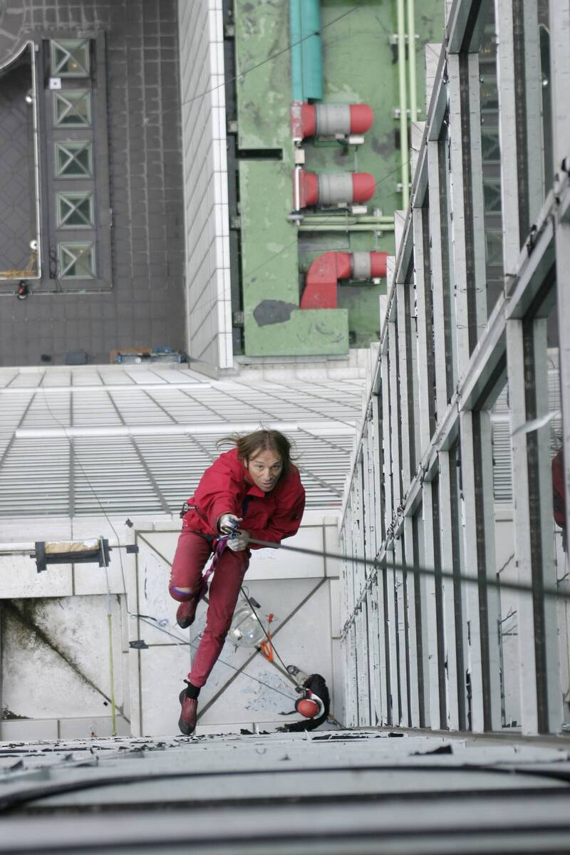 亞倫羅伯特是第一個挑戰台北101的好手。（資料照，台北101提供）