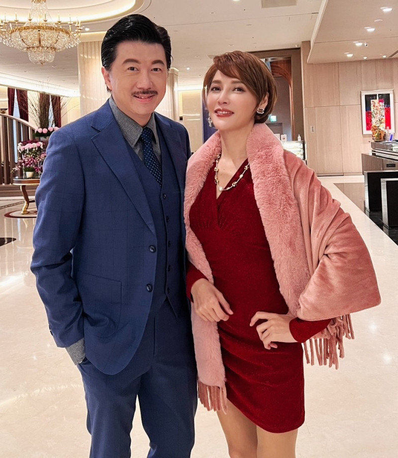 李沛綾（右）加入《豆腐媽媽》與吳皓昇（左）有精彩對手戲。（民視提供）