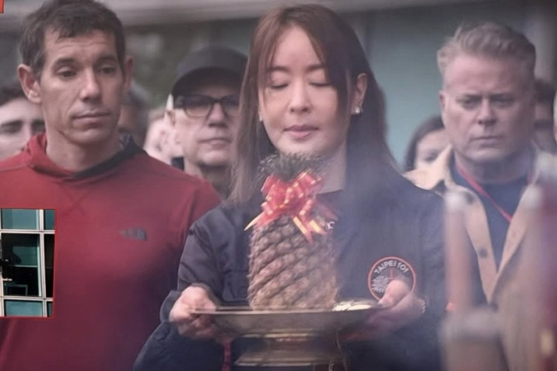 賈永婕感謝「神奇鳳梨」助攻上週日天氣。（翻攝自Threads）