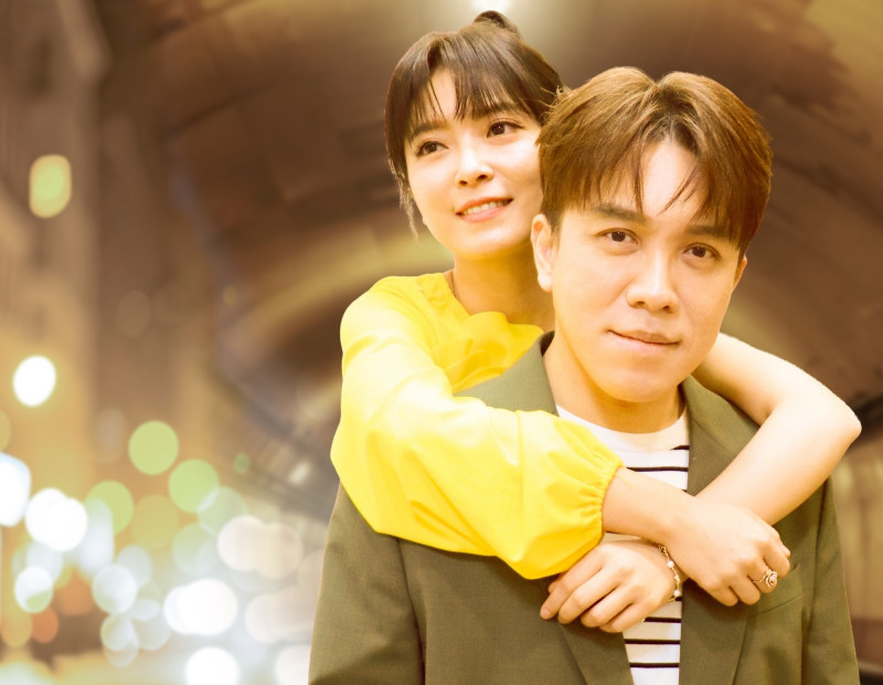 許志豪和翁鈺鈞神複製《難哄》名場面。（中視提供）