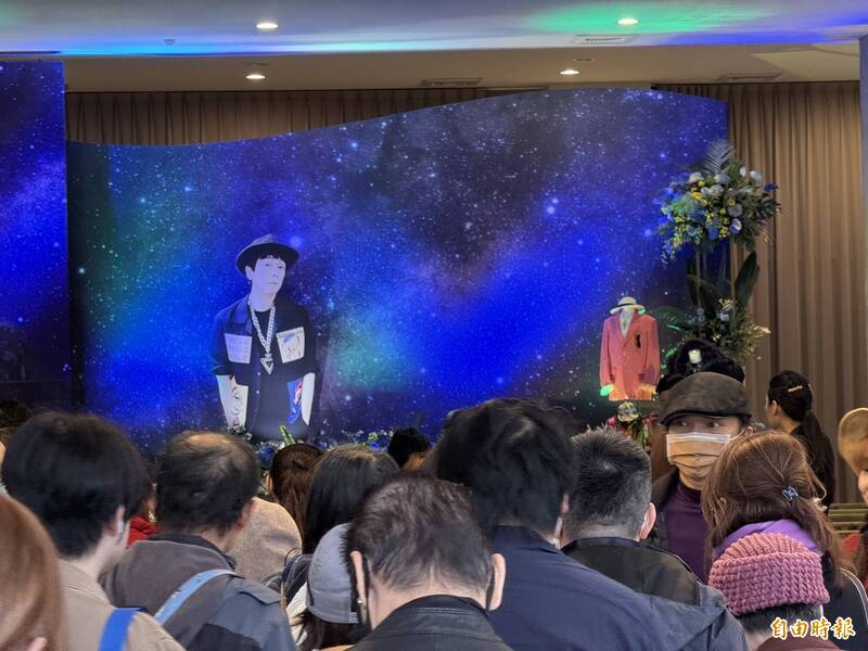 送別學弟曹西平！陳凱倫哀慟現身靈堂 曝他生前隱身「有難言之隱」