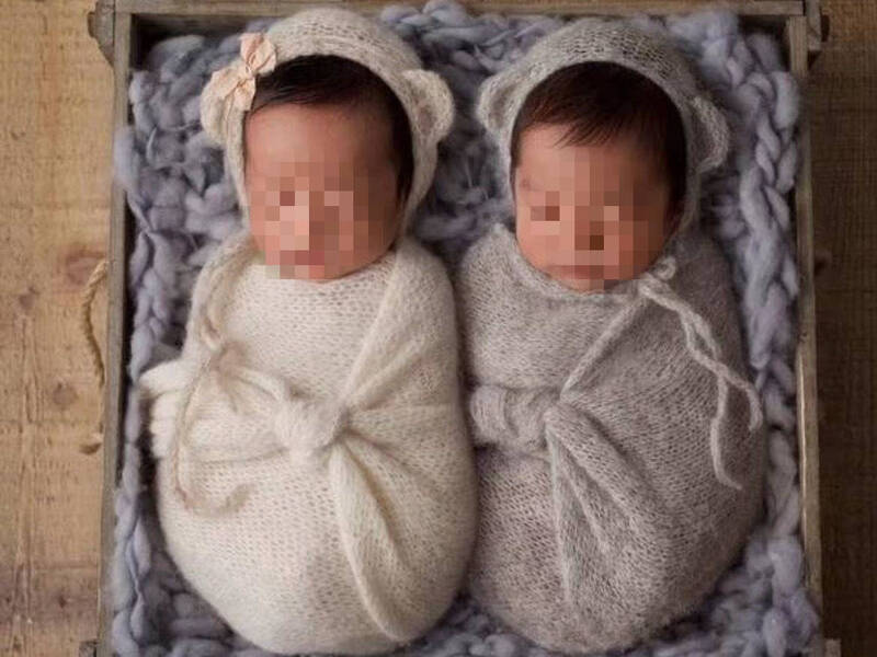 張雨綺遭前夫舊愛葛曉倩檢舉龍鳳胎實則「一胎親身、一胎代孕」。（翻攝自微博）