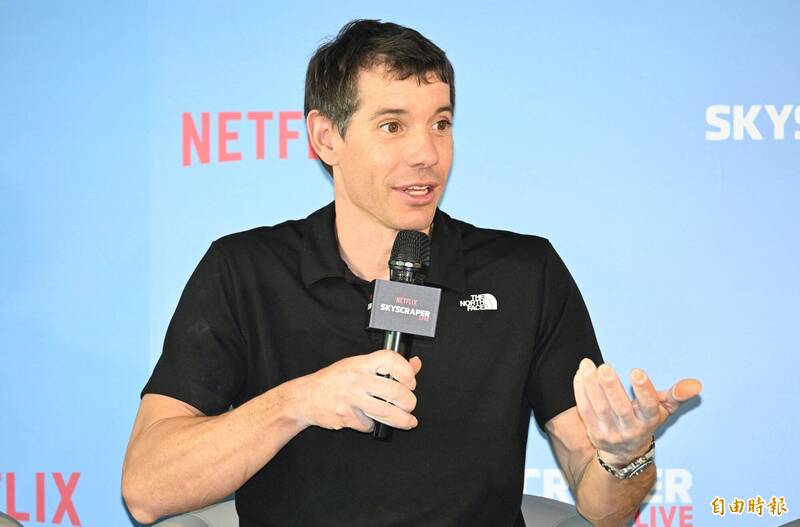 霍諾德爬101撞臉「台灣品牌」Logo！全網笑翻：得意不只一天