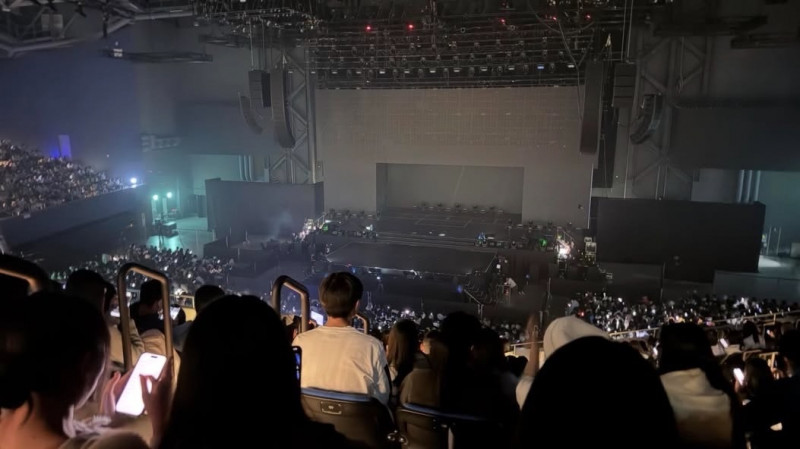 TWS在高流演出，場館全黑，粉絲一度以為停電了。（tws_.diary授權提供）