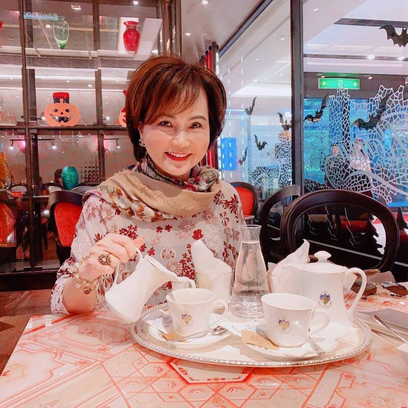 沈春華在文章裡感慨，現代人對科技依賴深，不知是好現象還是壞現象。（翻攝自臉書）