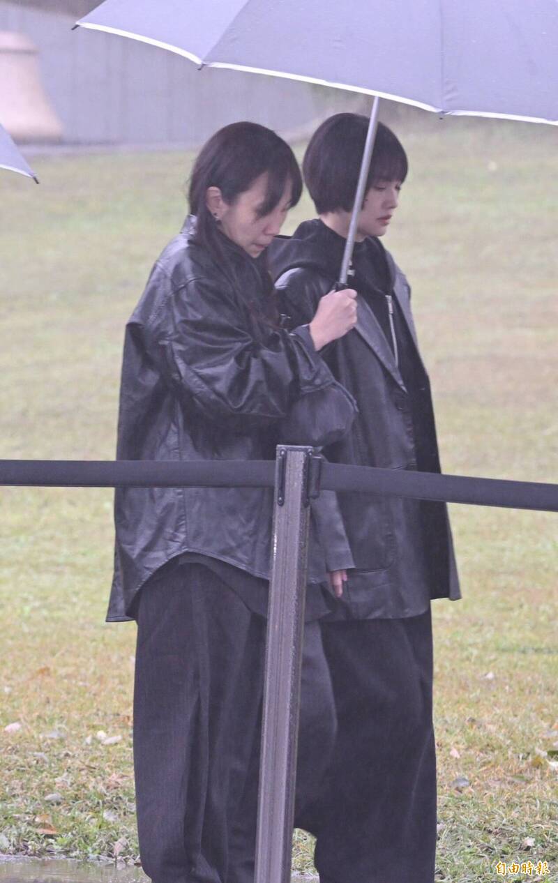 楊丞琳、羅志祥都現身大S紀念碑揭幕。（記者潘少棠攝）