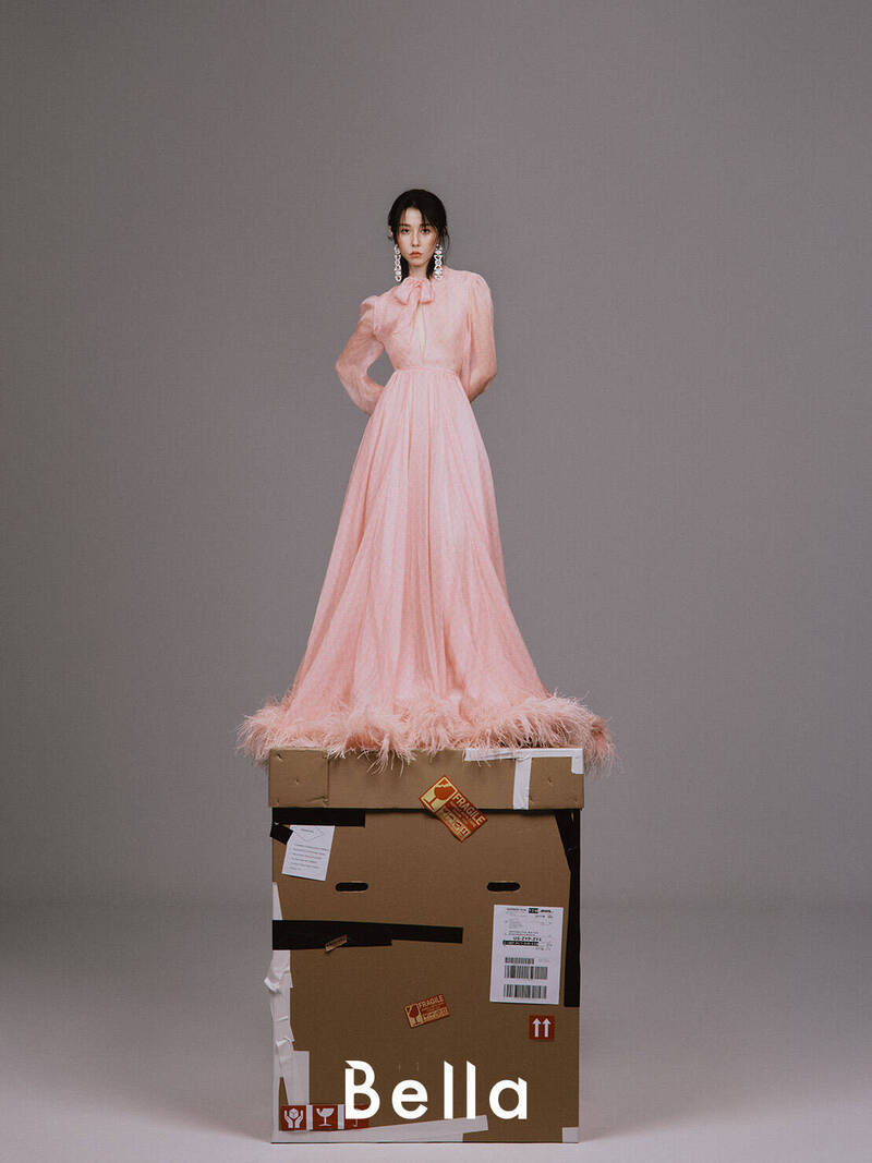 在紐約拍戲，讓邵雨薇學會慢慢放下執念。（Bella儂儂雜誌提供）