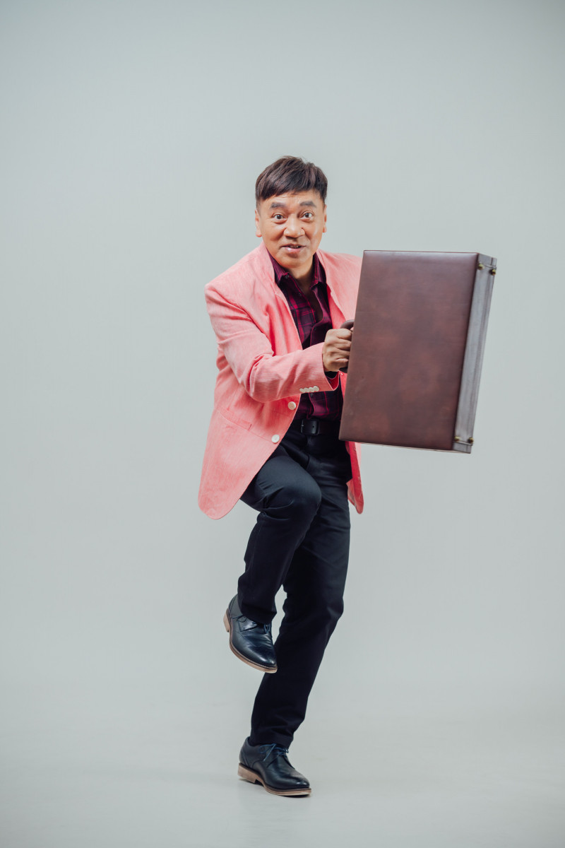 施孝榮卸下民歌重擔，以個人之姿重返 Legacy Taipei開唱。（寬宏提供）