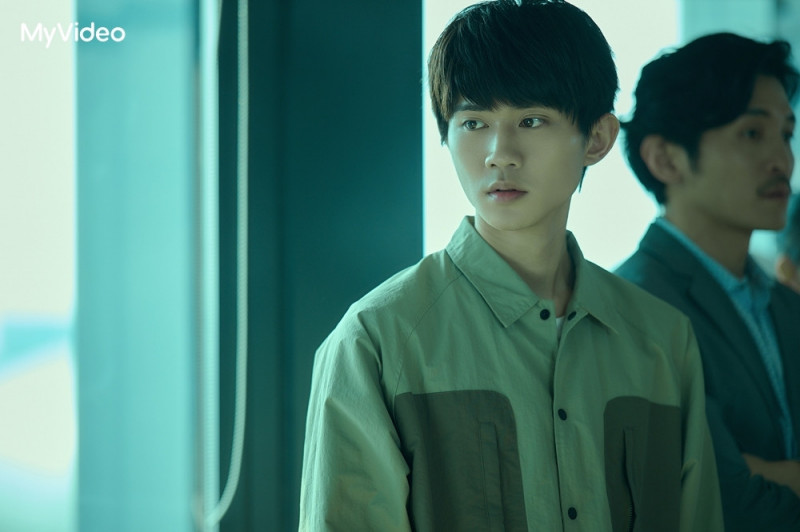 姜典在《那些你不知道的我》變臉目睹兇手真面目。（台灣大哥大MyVideo提供）