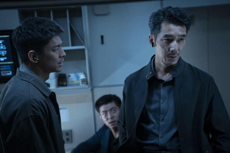 李李仁（右）以《96分鐘》深受觀眾喜愛，獲得「希望下次演主角」獎，左為林柏宏。（華影國際影藝提供）