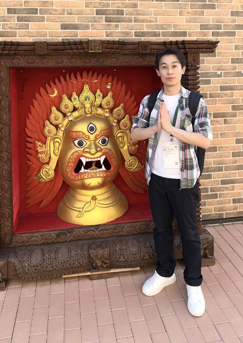 黃家緯靠著娃娃臉有「鮮肉主播」美名。（翻攝自黃家緯臉書）