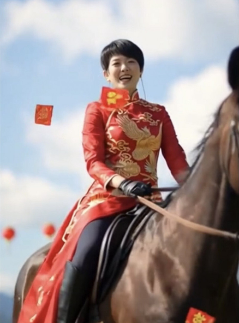 周思潔在AI影片中騎馬，她希望有機會能真正騎在馬背上。（萊格悠國際文化提供）