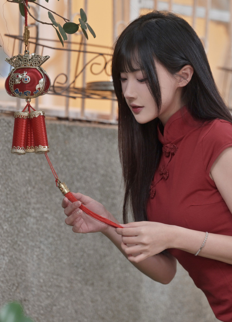 馬年新目標曝光，紫嫣期盼創業成功、找到一起成長的夥伴。（記者王藝菘攝）