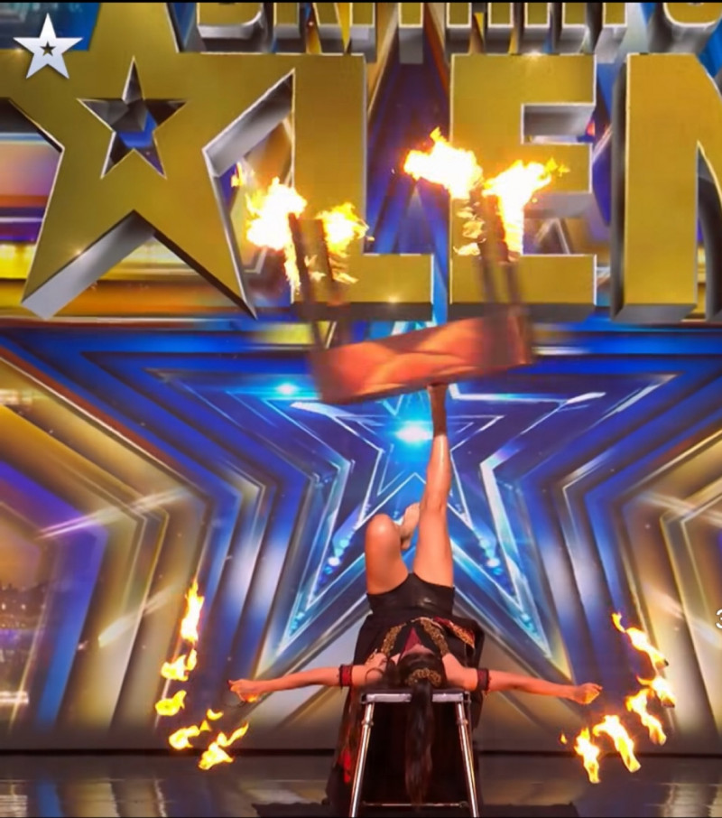 楊立微的高難度表演贏得全場驚呼與掌聲。（翻攝自臉書）