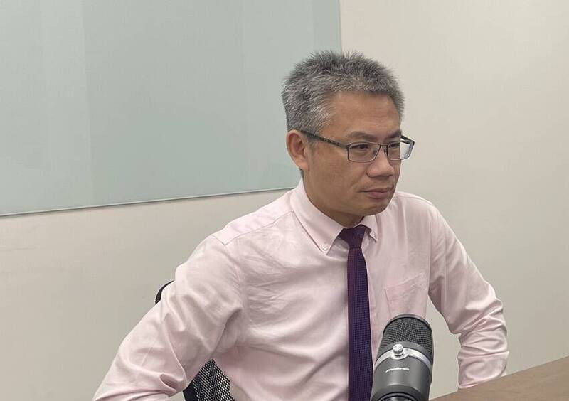 名嘴羅友志（圖）公開力挺賈永婕、郁方。（翻攝自臉書）