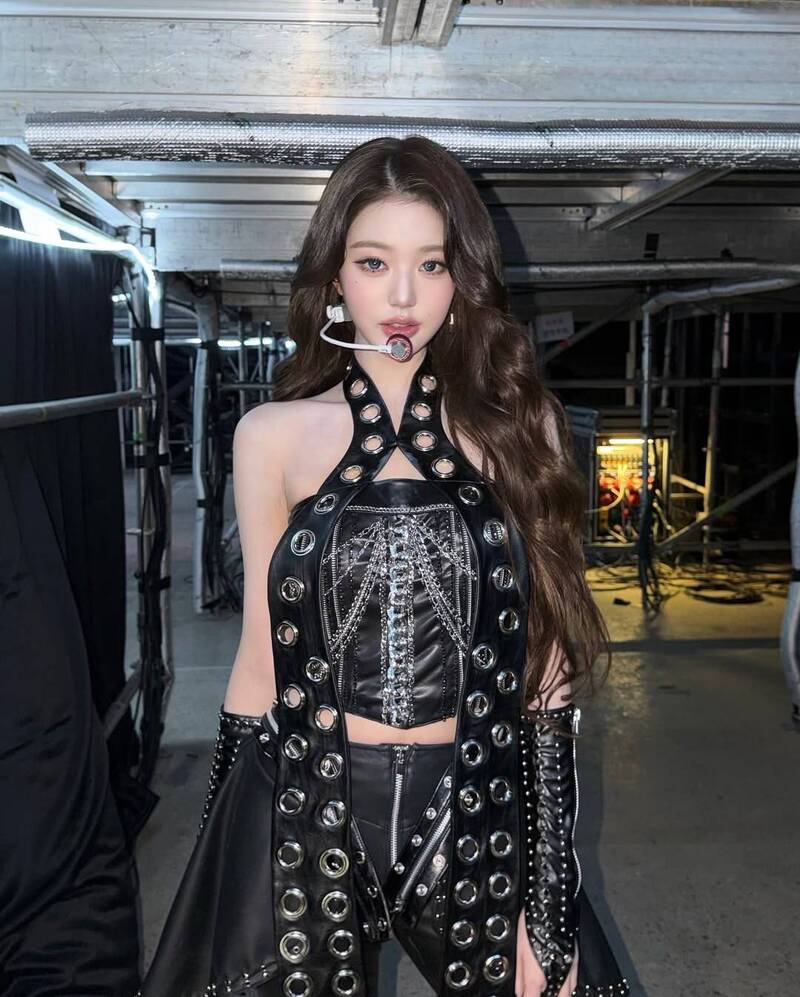 IVE張員瑛私底下是個喜歡品嘗美食的老饕。（翻攝自IG）