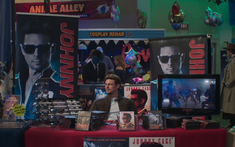 卡爾厄本在《真人快打II》化身粉絲熱烈敲碗的遊戲經典角色「強尼凱吉」。（華納兄弟提供）